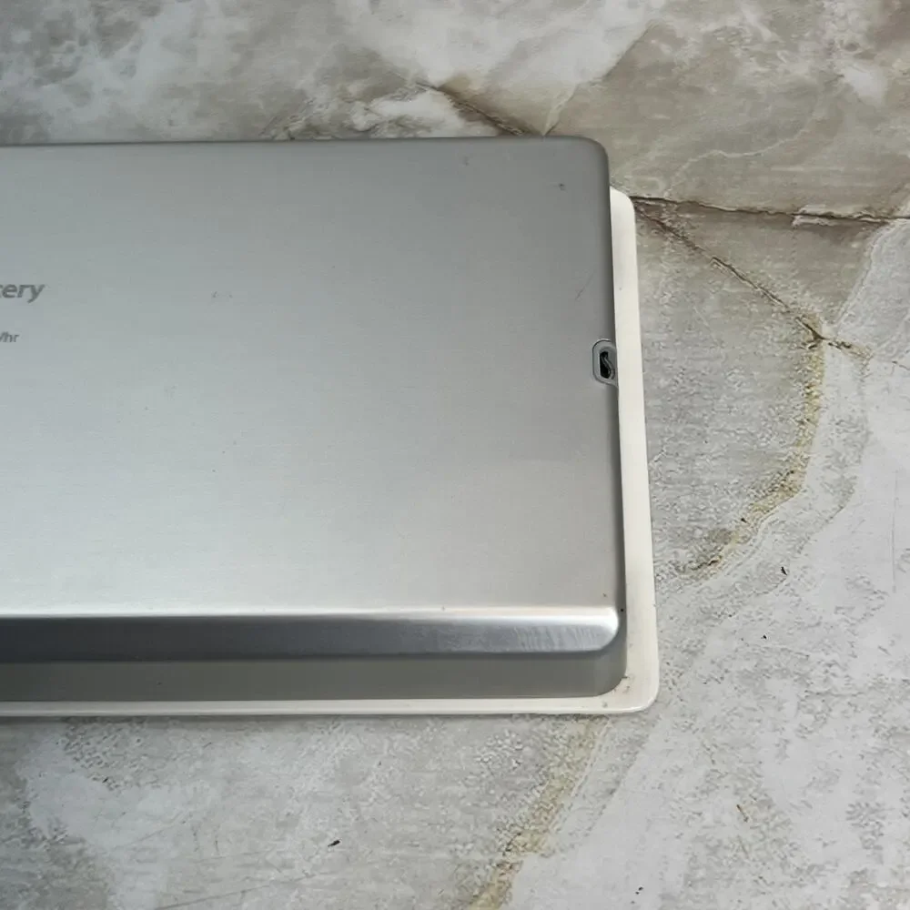 MacBook Rechargeable Battery A1185 Apple OEM UNTESTED - FOR PARTS or REPAIR